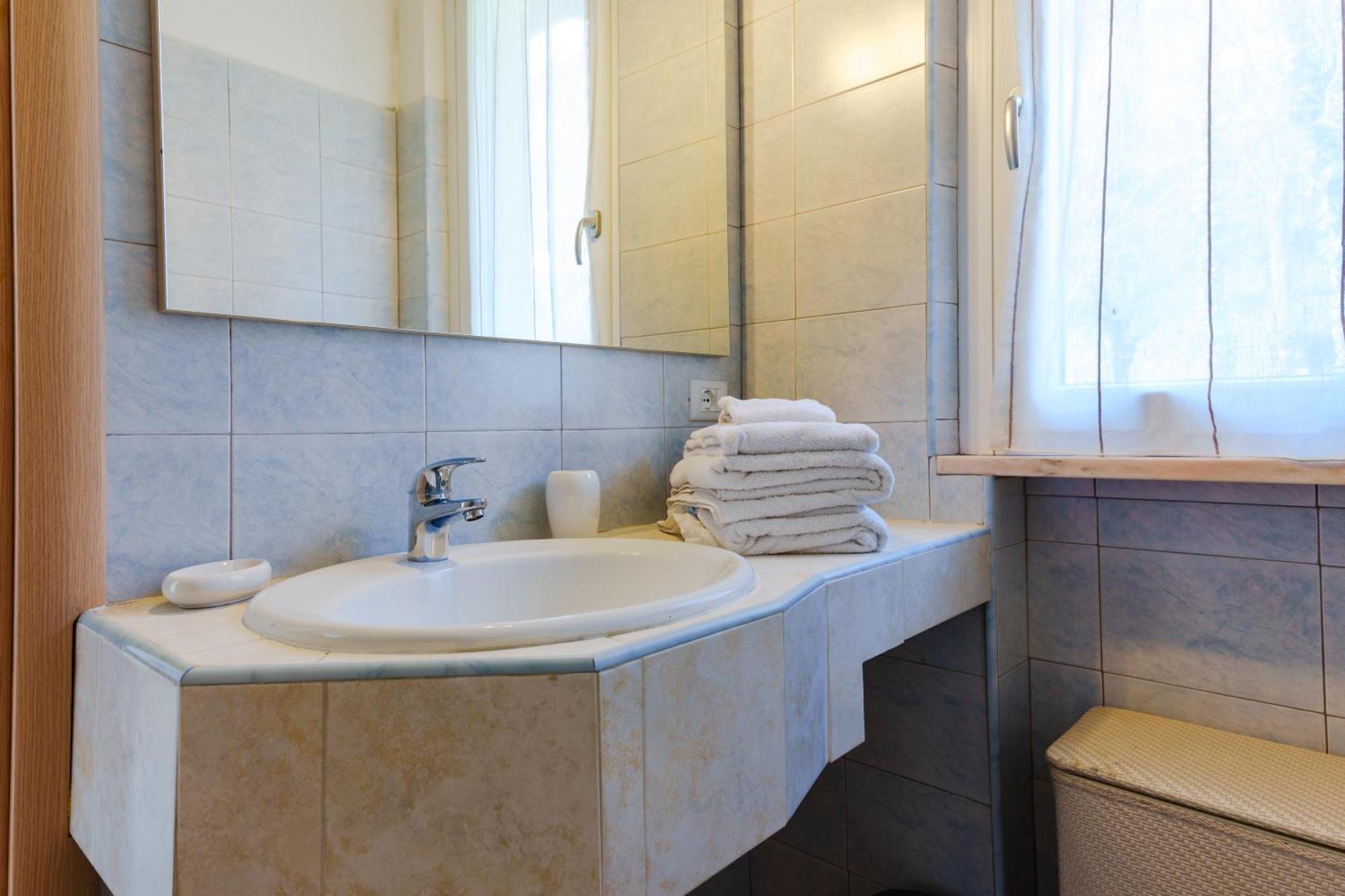 Villa Oliveto Apartments Oliveto Lario Екстериор снимка