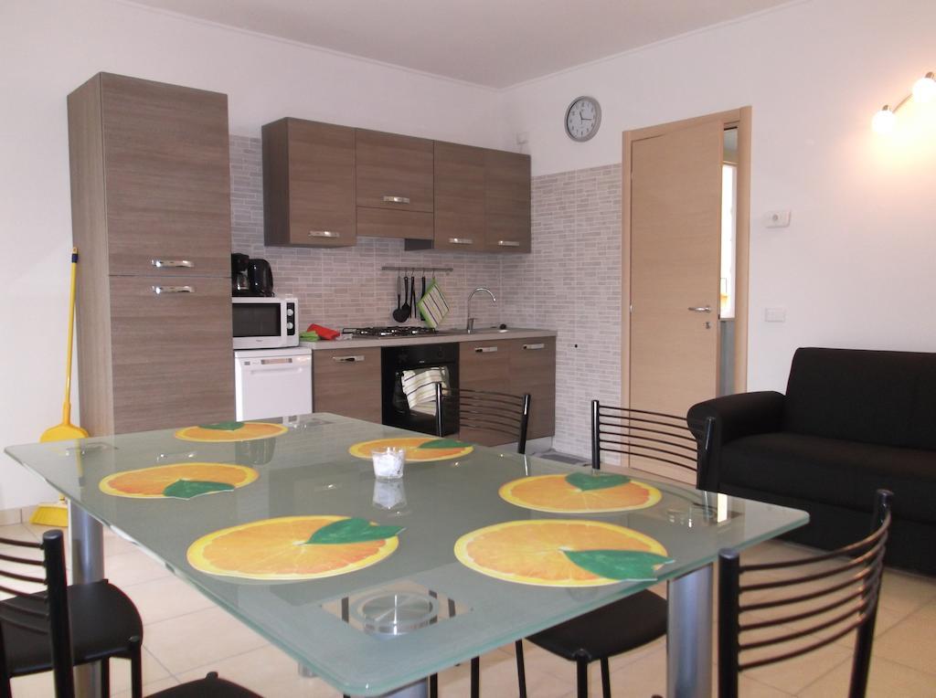 Villa Oliveto Apartments Oliveto Lario Стая снимка